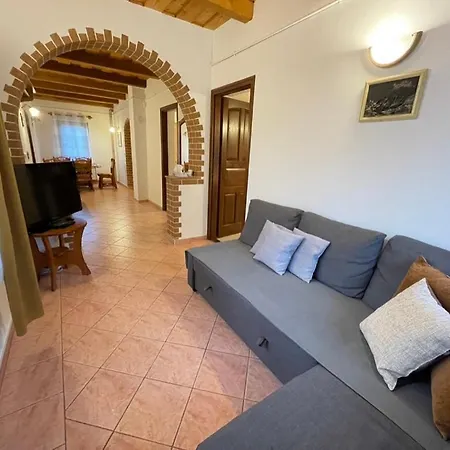 Fuegefa * Балатонмариафюрдё